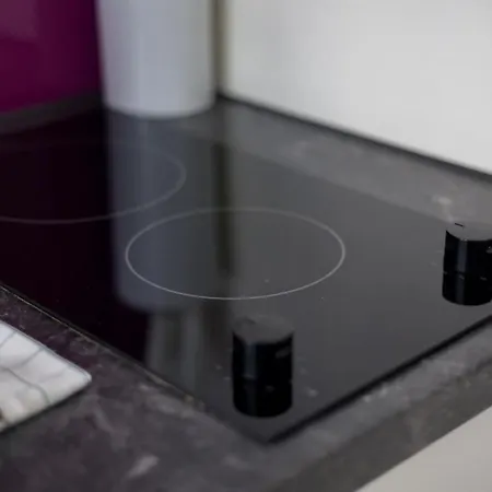 Urban Oasis With Queen Bed And View Be-23 *